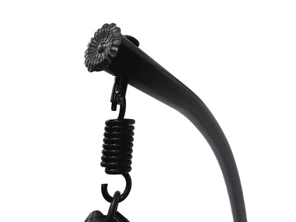 Silla Mecedora Gris. Cesta Colgante. Muebles de Jardin y Terraza