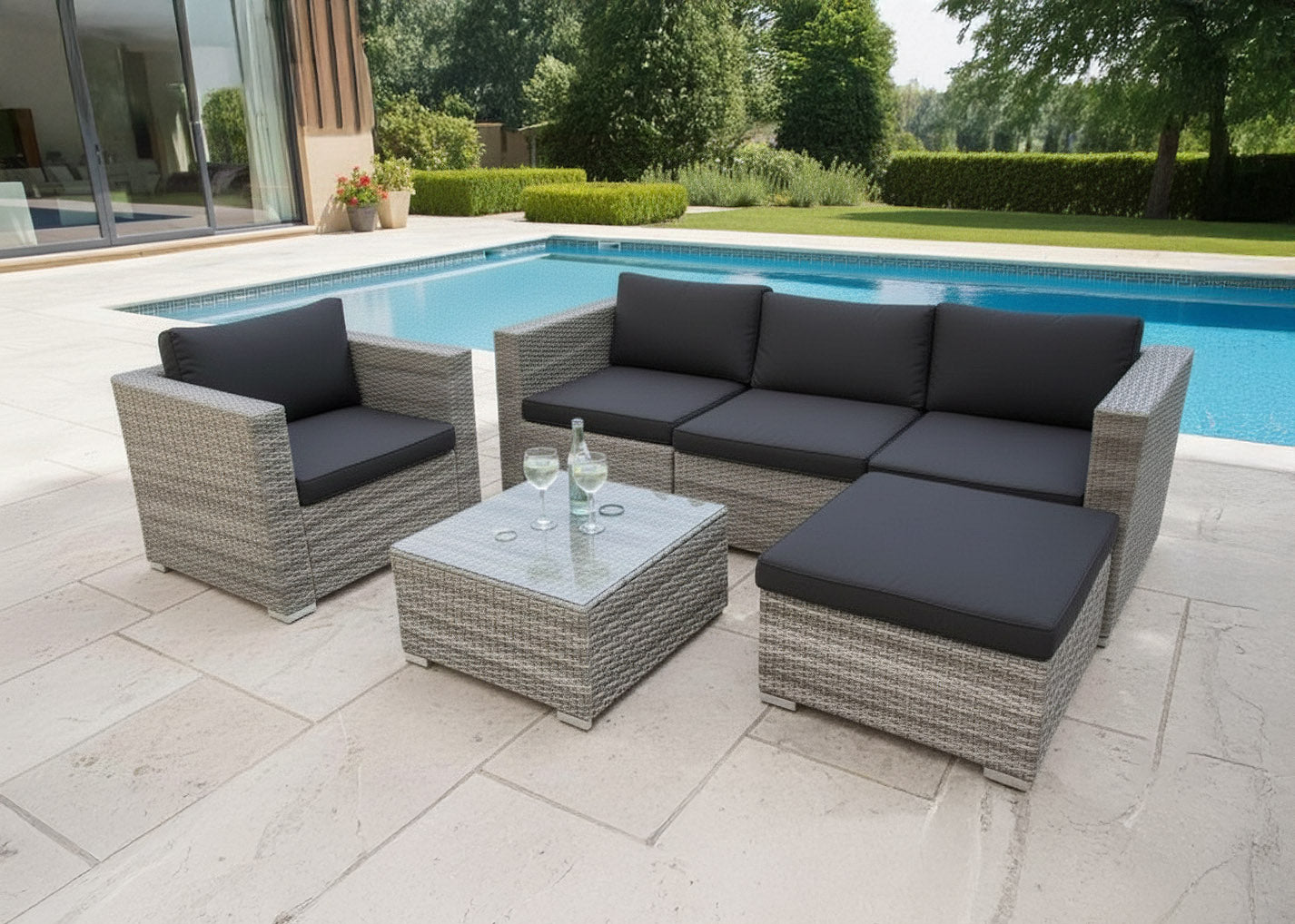 Conjunto de Exterior Sofa + Puff + Mesa y Sillon. Muebles de Jardin y Terraza